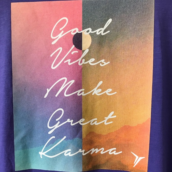 Old Navy Active Long Sleeve Side Tie Shirt - Picture 3 of 3